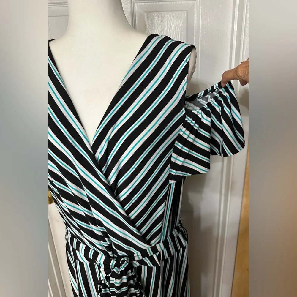 Lane Bryant dress green white black cold shoulder sleeve maxi v-neck Size 18 20 - Picture 8 of 11